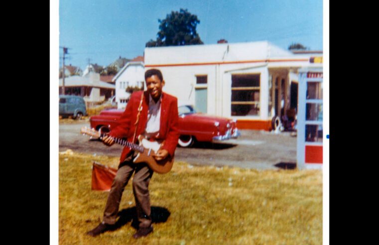 View a gallery of rare Jimi Hendrix photos