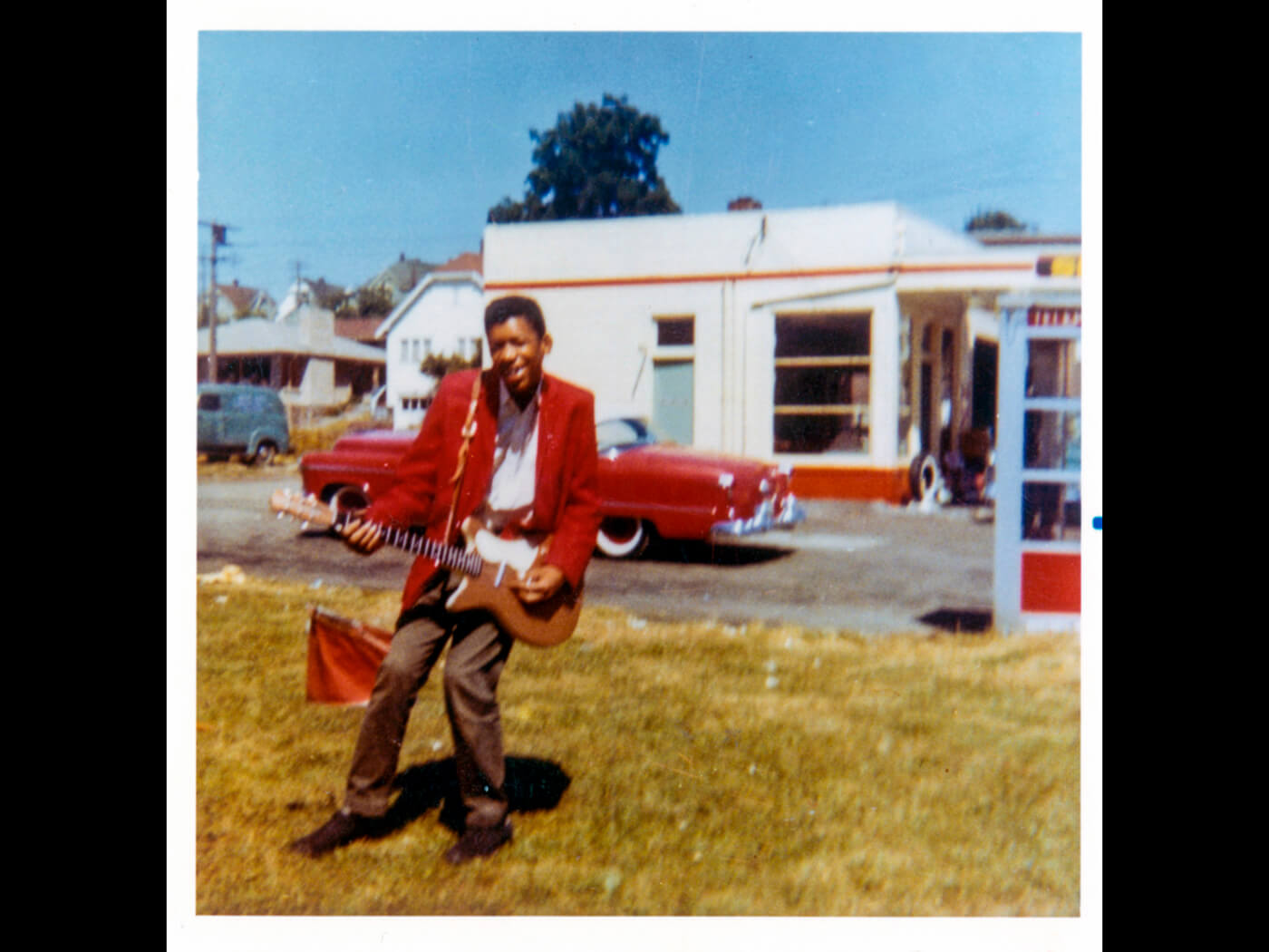 View a gallery of rare Jimi Hendrix photos