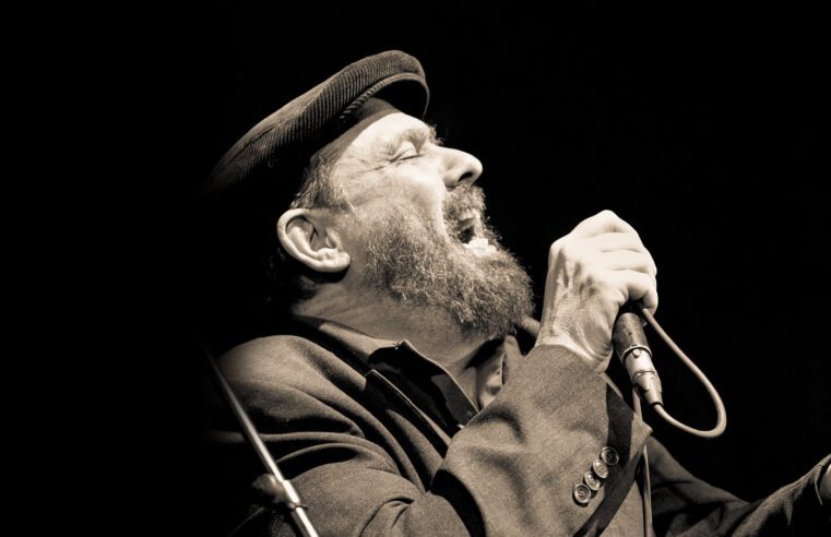 Send us your questions for Mark Eitzel!